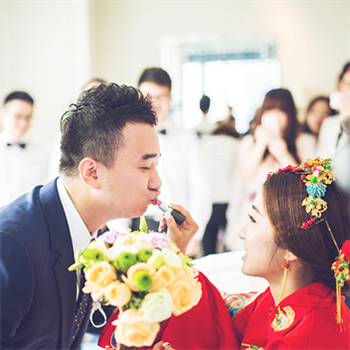 一句简短的结婚祝福语