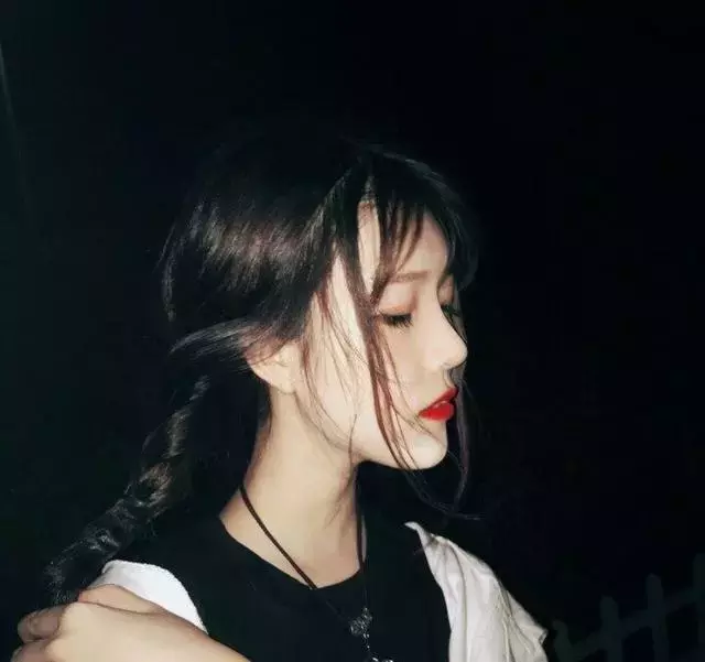 女人发抖音最火的句子